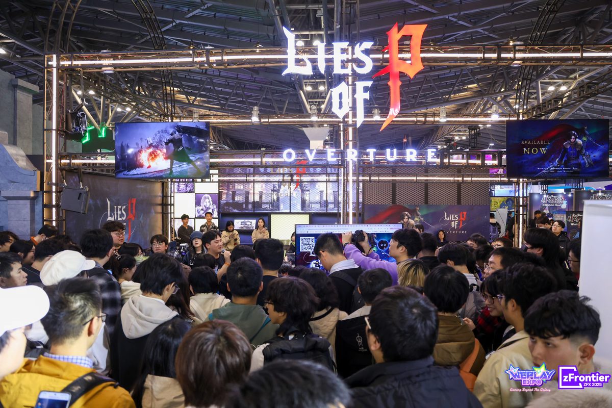 WePlay Expo上聚集在《匹诺曹的谎言:序曲》展台前的观众